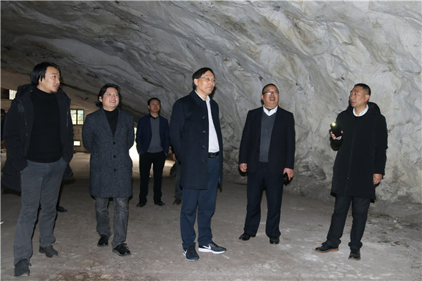 1511838023140429.jpg 25.jpg