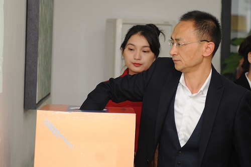 1510308159461042.jpg 高校抽签教师代表1.jpg